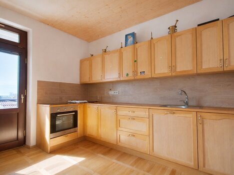 Prodej rodinného domu 4+1 se zahradou, garáží a potenciálem dvougeneračního bydlení v Mikulově